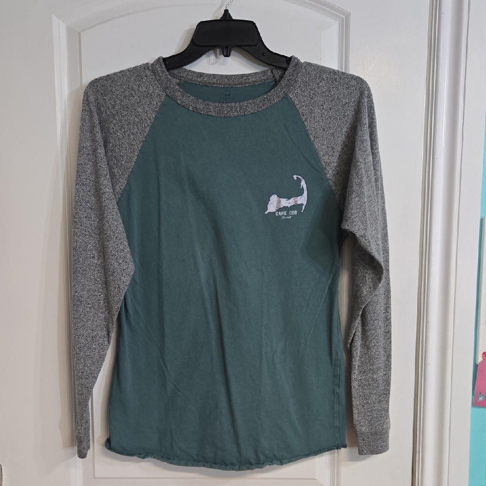 Cuffy's Gray and Teal Long Sleeve Raglan Shirt Small